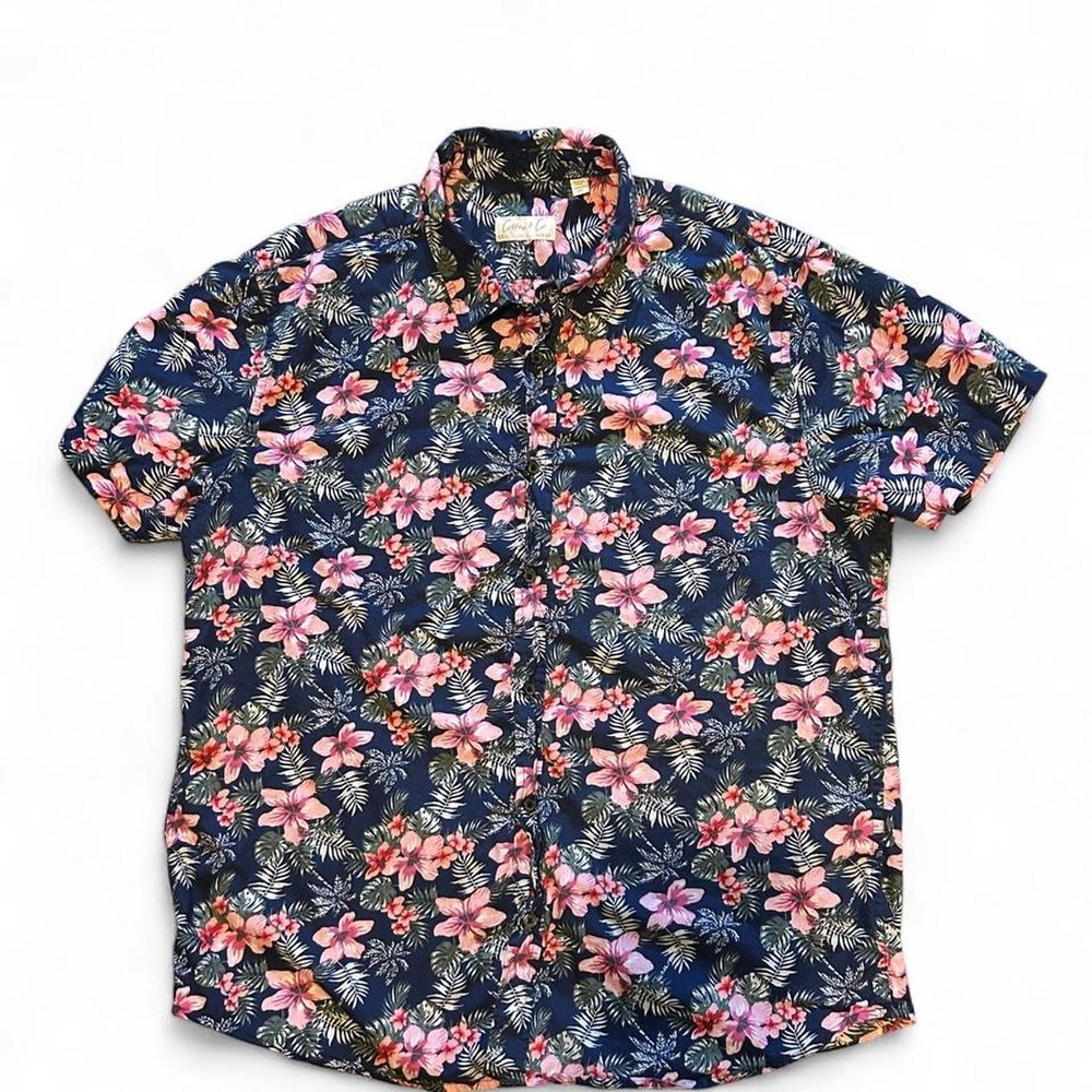 Cotton & Co. navy blue Hawaiian shirt with pink flowers and green leaves